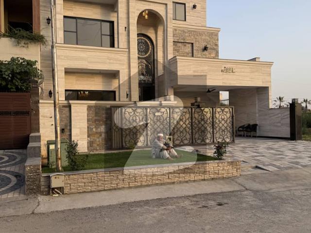 40x80 Brand New Luxurious House Available For Sale In G 13 Islamabad At Ideal Location
