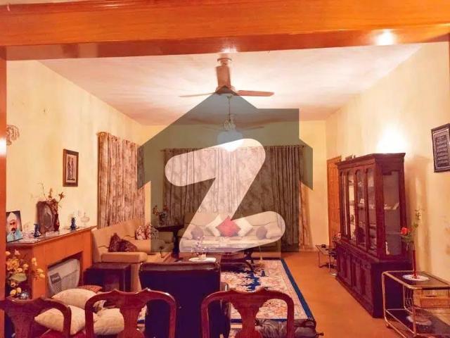 40x80 Old House For Sale In G 9/3