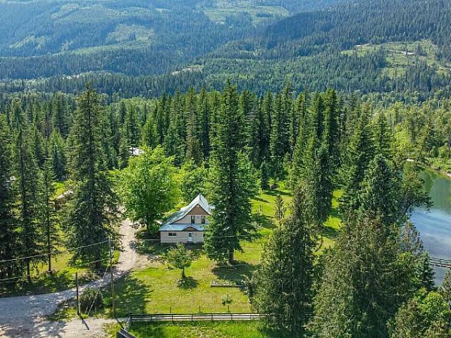 4105 Malakwa Suspension B Rd / Westman Rd Malakwa, Bc