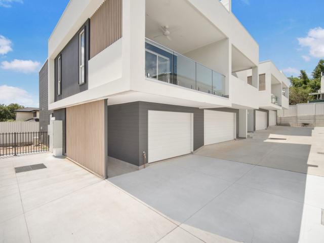 4/108 Falconer Street, SOUTHPORT, QLD 4215
