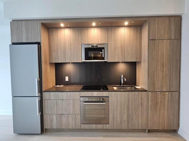 4101 30 Inn On the Park Drive, North York | Leased, C13519 | Condos. Ca
