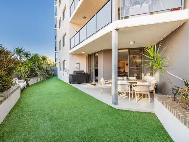 4/10 18 Robertson Street, Sutherland, NSW 2232