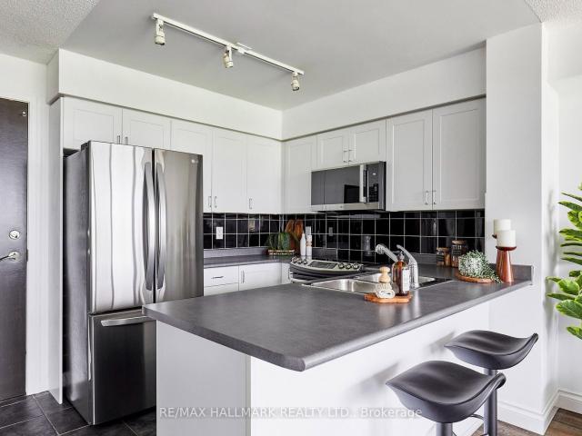 410 1 Charles Street, Whitby | Sold, E13568 | Condos. Ca