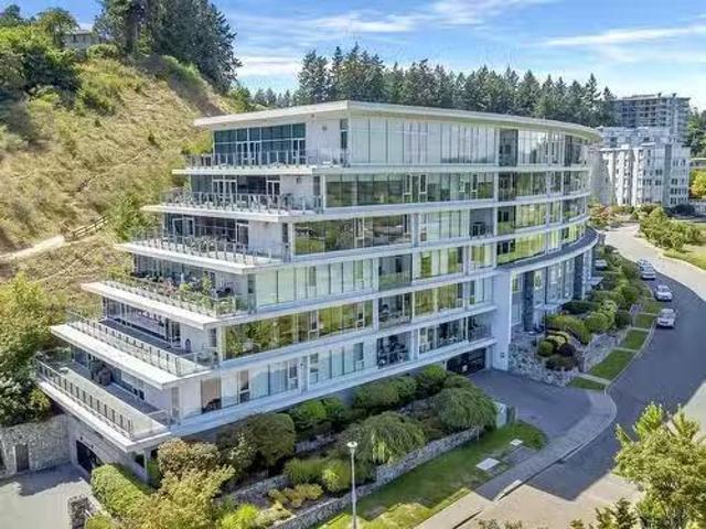 410 5332 Sayward Hill Cres, Saanich, BC, V8Y 3H8 Single Fami.