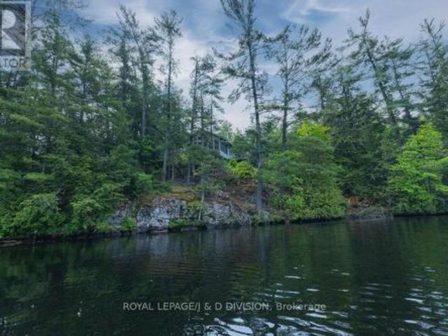 410 Island 10, Douro Dummer, ON, K0L 2H0 house for sale | Listing ID X12224 | Royal LePage