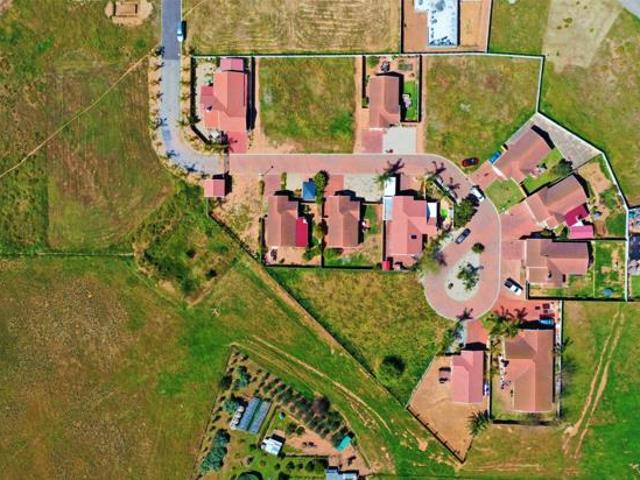 410 m² Land available in Moorreesburg