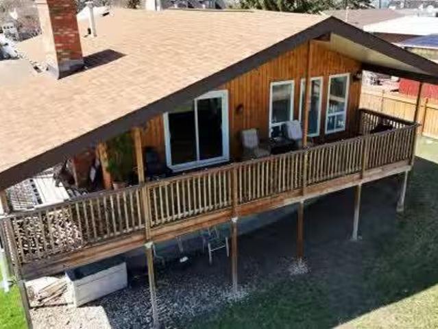 410 Mitchell Street Se, Redcliff, AB, T0J 2P0 house for sale.