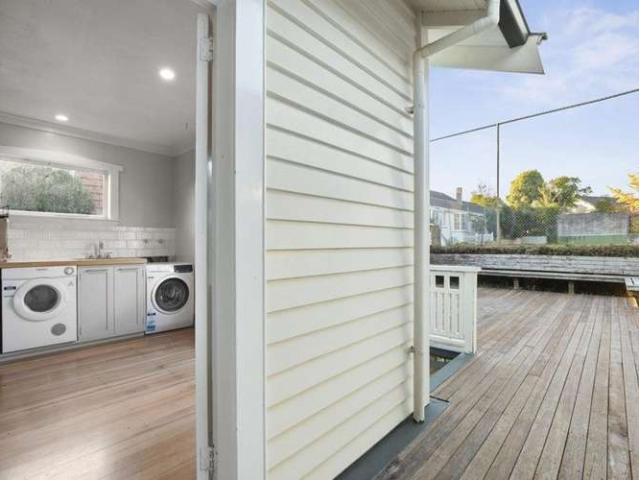 410 River Road, Fairfield, Hamilton City