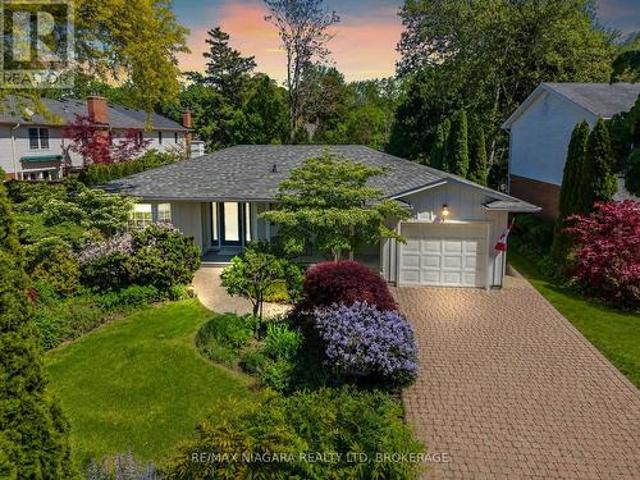 410 Victoria Street, Niagara On The Lake Town, ON, L0S 1J0 house for sale | Listing ID X13261 | Royal LePage