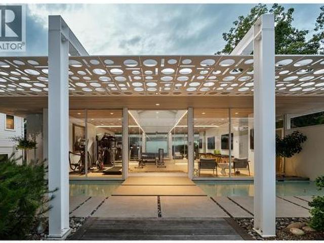 4110 Lakeshore Road, Kelowna, BC, V1W 1V6 house for sale | Listing ID 10393 | Royal LePage