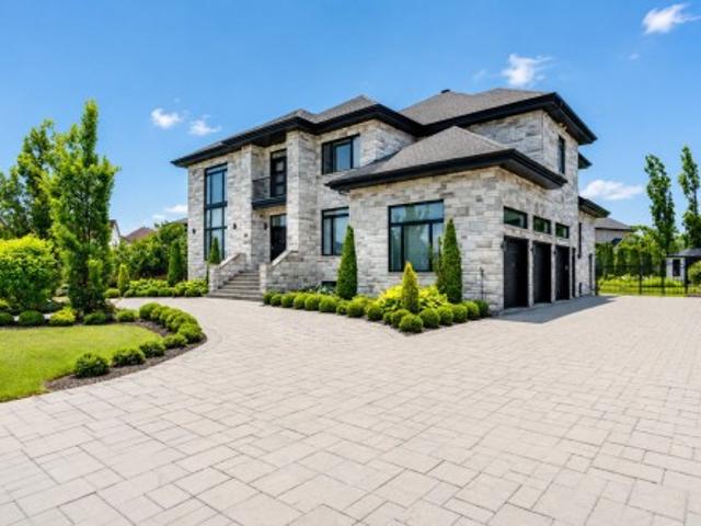 4110 Rue De Louviers, Brossard, QC, J4Y 0J1 Luxury House for sale | Listing ID 12621 | Royal LePage Carriage Trade Luxury Properties