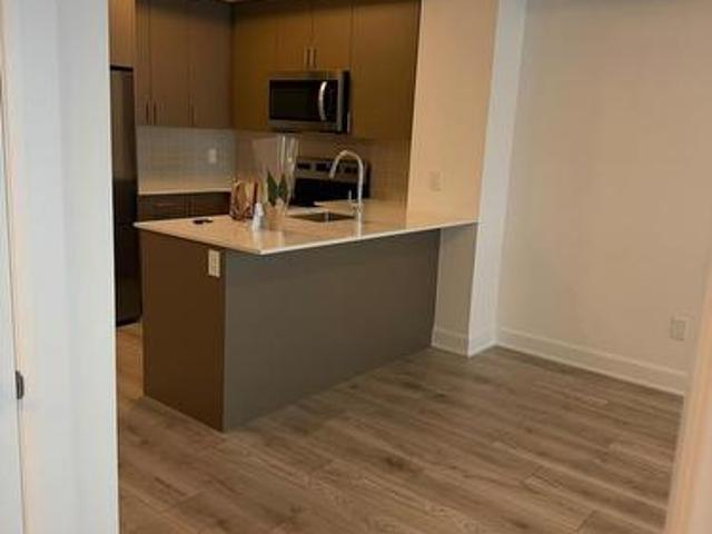 411 3 William Coltson Avenue, Oakville, ON, L6H 8C8 lease for lease | Listing ID W13575 | Royal LePage
