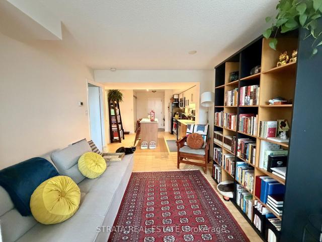 411 1 Queen Street W, Toronto | Leased, C12646 | Condos. Ca