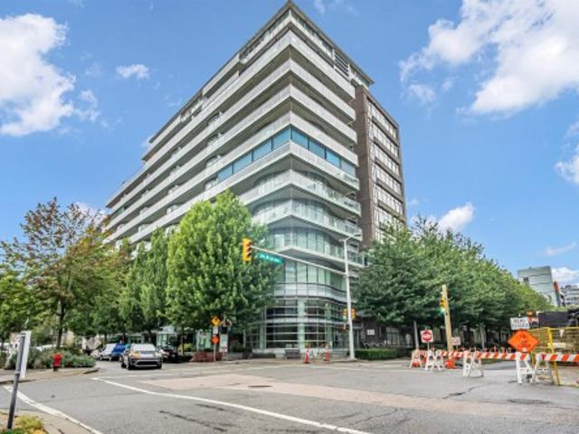411 1 St Avenue W, Vancouver, BC, V5Y 0E3 Single Family Property For Sale | Listing ID R3147 | Royal LePage