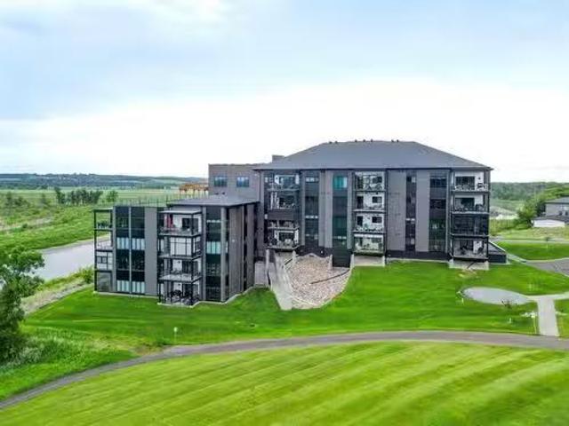 411 3400 Mcdonald Avenue, Brandon, MB, R7B 0B9 condo for sal.
