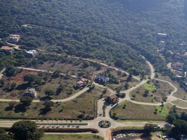 411 m² Land available in Kosmos