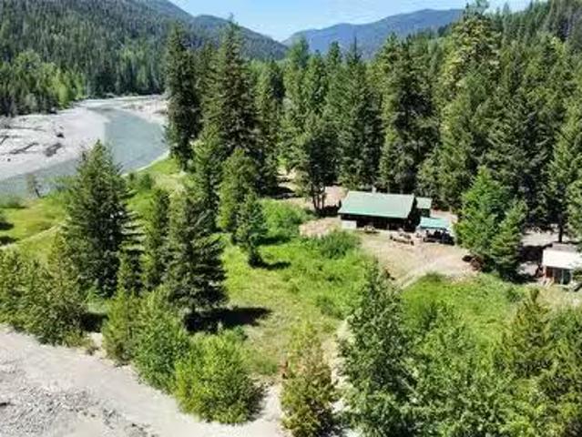 411 Tulameen River Road, Tulameen, BC, V0X 1W0 house for sal.