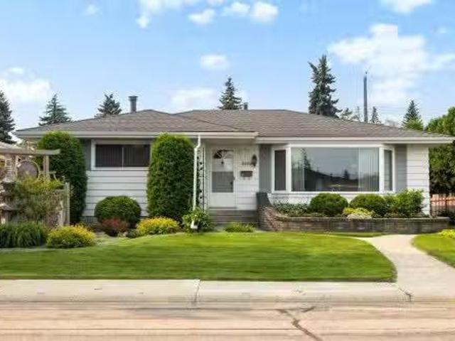 4120 120 Street Nw, Edmonton, AB, T6J 1Y1 house for sale Li.
