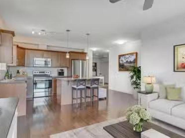 412 304 Cranberry Park Se, Calgary, AB, T3M 1W2 condo for sa.