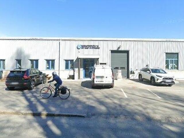 412 m2 kontor, lager uthyres i Skellefteå