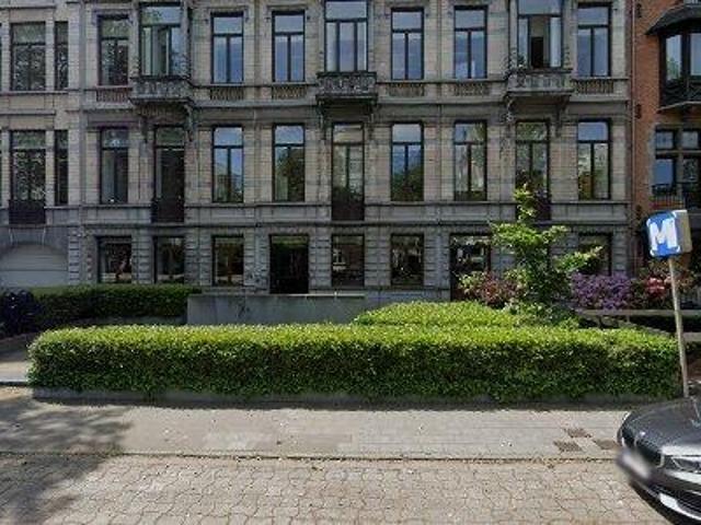 412 m2 office space for rent in Brussels Sint Lambrechts Woluwe
