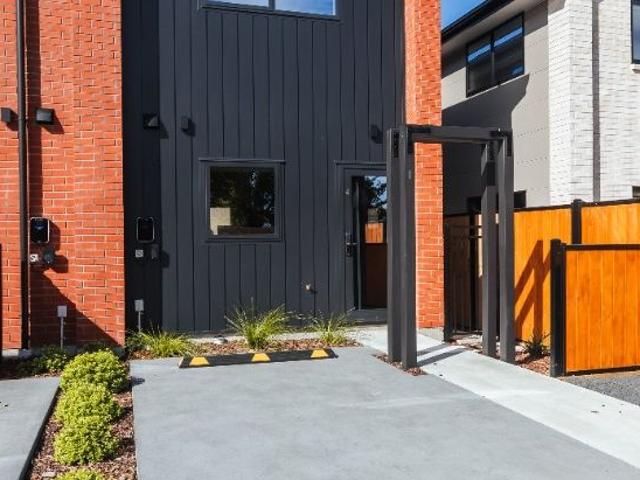 4/12 Matata Place, Shirley, Christchurch City