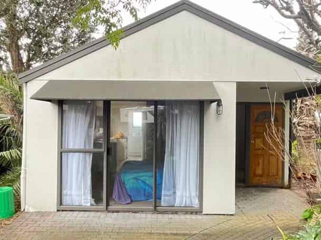 4/135 Bucklands Beach Road, Bucklands Beach, Manukau City