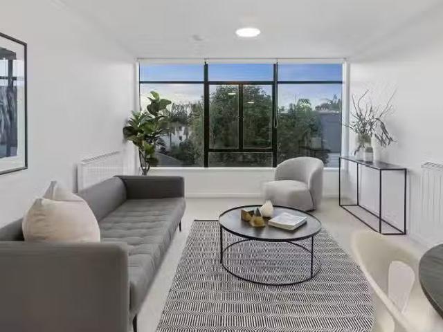 4/135 Jervois Road, Herne Bay, Auckland City