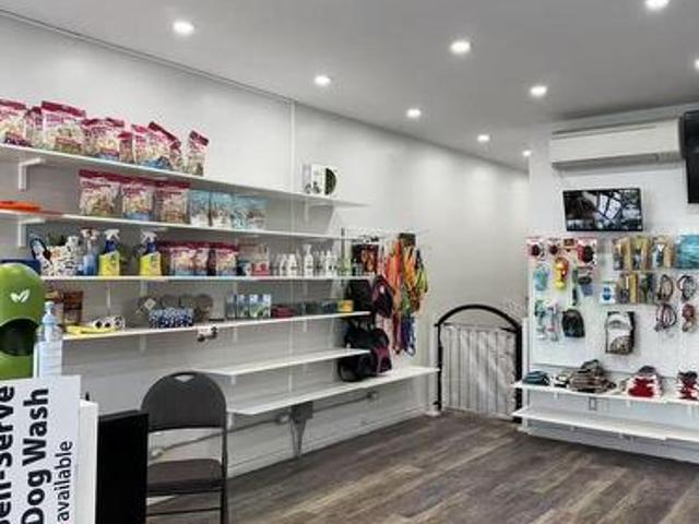 4136 4 Bathurst Street, Toronto, ON, M3H 2G6 commercial for sale | Listing ID C13442 | Royal LePage