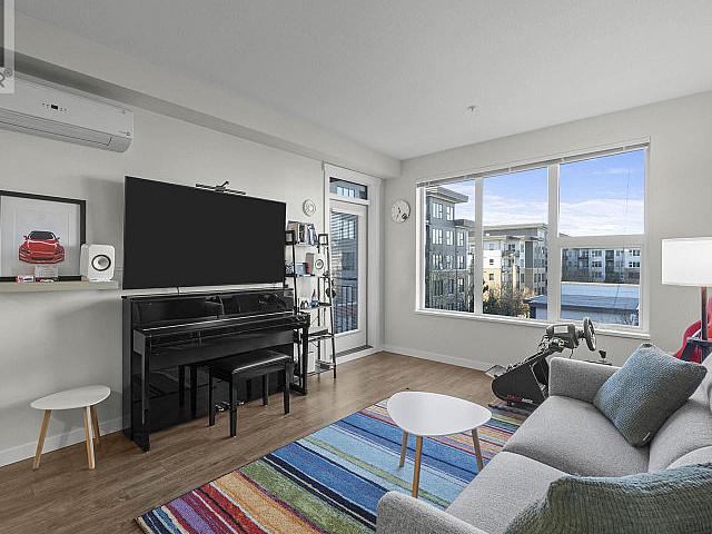 413 9399 Alexandra Road Richmond, British Columbia