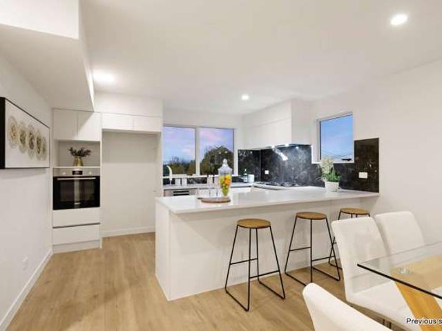 4/13 Beatrix Street, Avondale, Auckland City