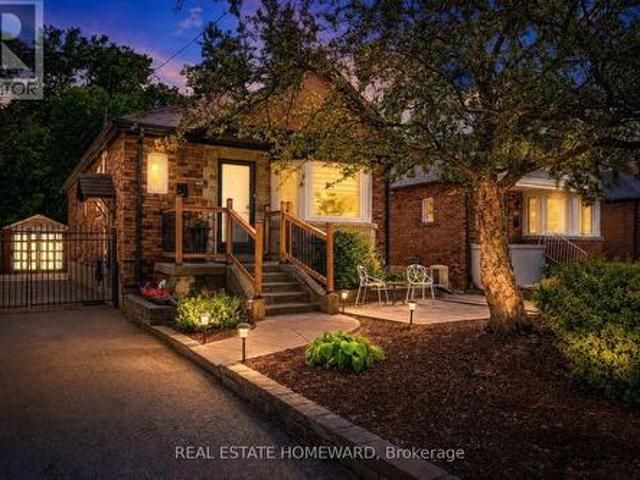 413 O'Connor Drive, Toronto, ON, M4J 2W4 house for sale | Listing ID E13692 | Royal LePage