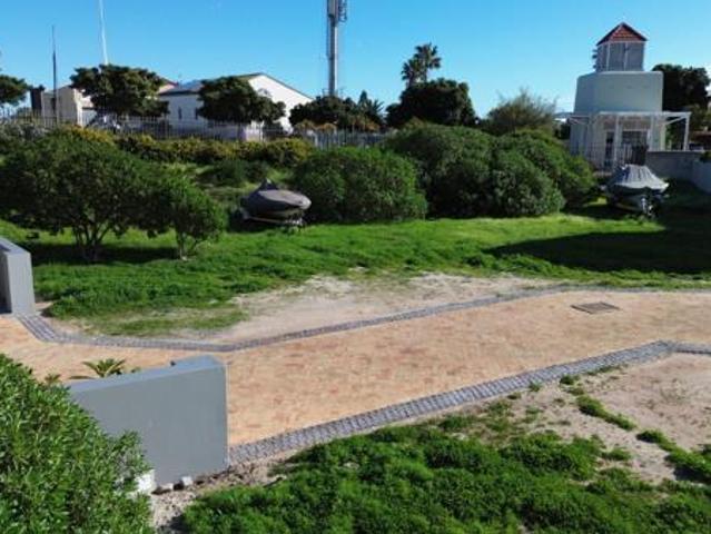 413 m² Land available in Port Owen