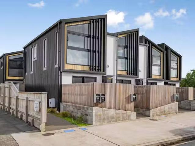 4/14 Birch Street, Hutt Central, Lower Hutt City For Sale