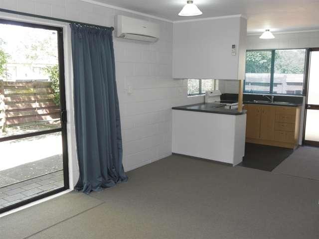 4/14 Longford Street, Mount Wellington, Auckland City