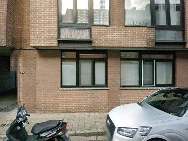 414 m2 office space for sale in Stad Gent