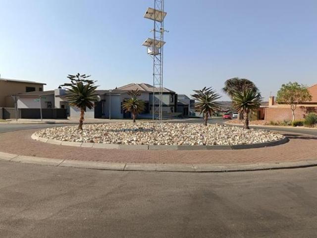 414 m² Land available in Woodhill Estate