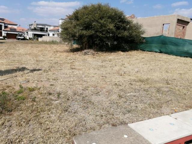 414 m² Land available in Bendor