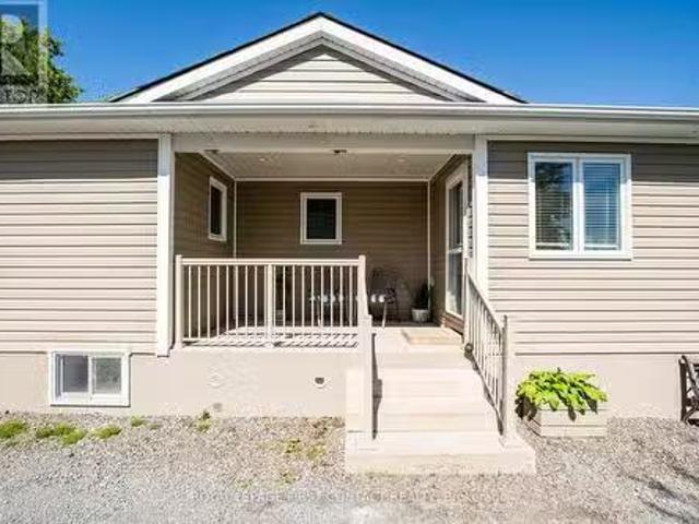4159 Orkney Beach Road, Ramara, ON, L3V 6H7 Luxury House for.