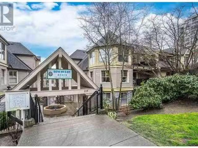 415 214 Eleventh Street, New Westminster, BC, V3M 4C9 Single.