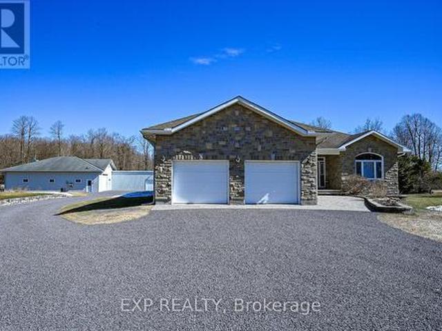 415 Johnston Road, North Grenville, ON, K0G 1J0 house for sale | Listing ID X12036 | Royal LePage