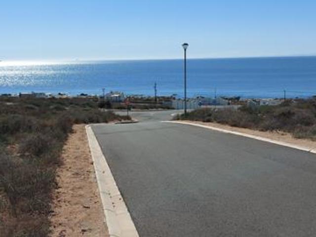415 m² Land available in St Helena Views