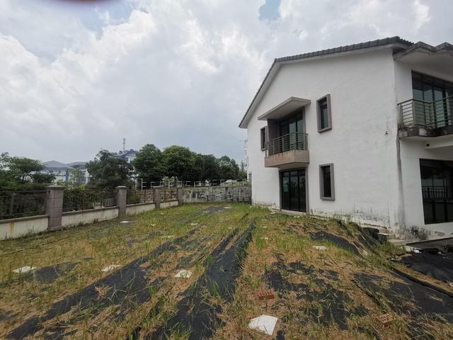 4165sqftCorner 2 Sty Taman Muzaffar Heights Ayer Keroh Bukit Beruang