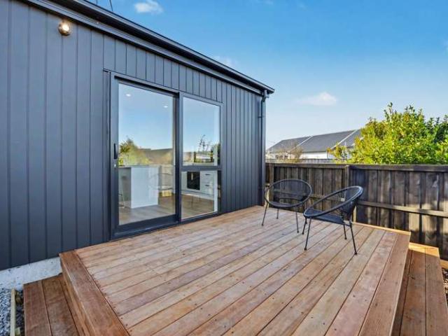 4/168 Gardiners Road, Harewood, Christchurch City
