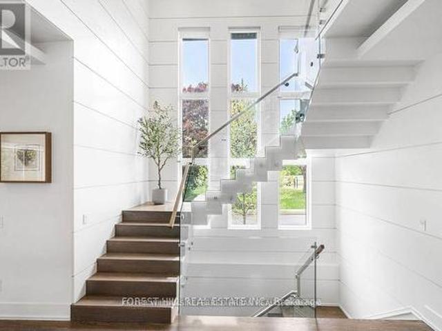 416 Patricia Avenue, Toronto, ON, M2R 2M9 house for sale | Listing ID C13575 | Royal LePage