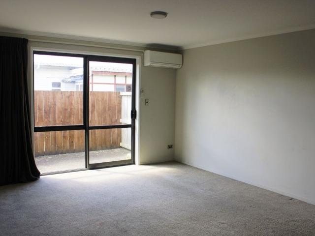 4/17 Enderley Avenue