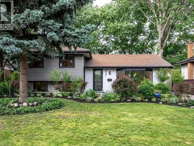 417 Meadowhill Road, Burlington, ON, L7L 3L5 house for sale | Listing ID 40838 | Royal LePage