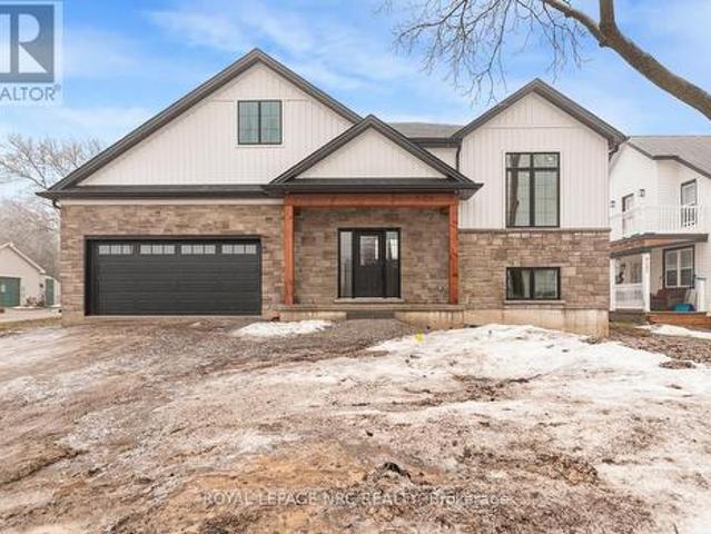 4180 Fly Road, Lincoln Escarpment, ON, L0R 1G0 house for sale | Listing ID X12957 | Royal LePage