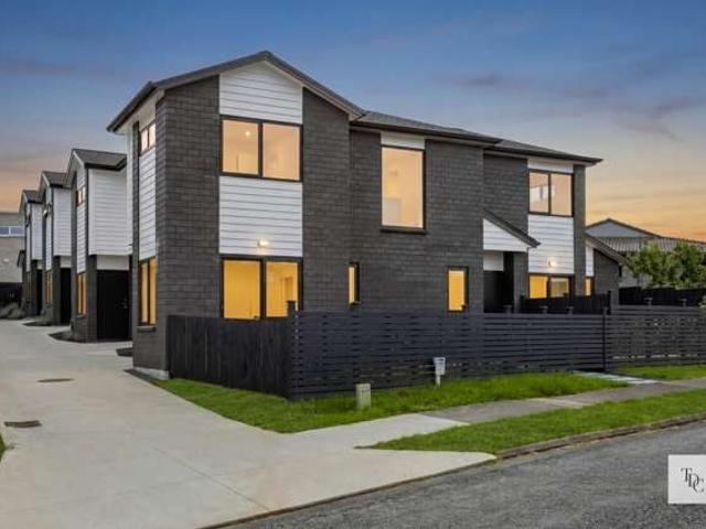 4/18 Bradbury Road, Botany Downs, Manukau City