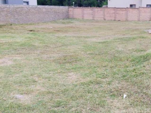 418 m² Land available in Waterkloof East